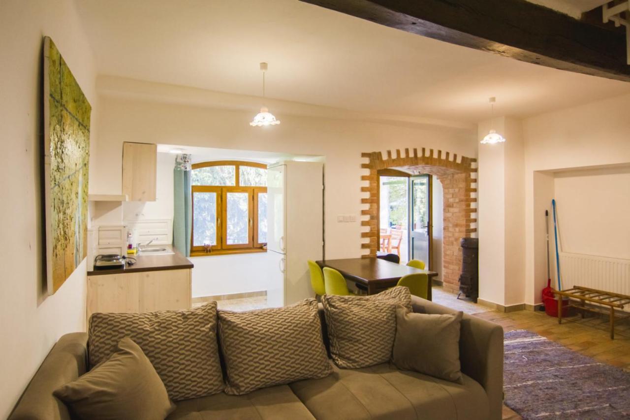 Natura Panzio&Apartmanhaz Орфю Экстерьер фото
