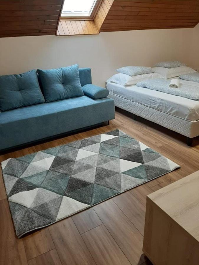 Natura Panzio&Apartmanhaz Орфю Экстерьер фото
